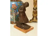 Francesco Parente, Peasant girl, bronze sculpture