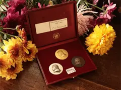 Homage to Masaccio, 1428-1978 by Pietro Annigoni, triptych of medals in, offered Nov 2024