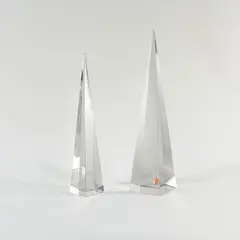 Archimede Seguso, Prod. Seguso Vetri d'Arte, 1970, Pair of transparent glass pyramids