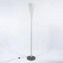 Pietro Chiesa, Prod. Fontana Arte, Luminator mod. floor lamp in painted brass and cast iron base