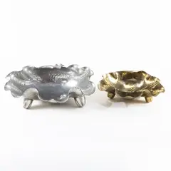 Italian production by Tommaso Barbi, Pair of shells in silvered metal and gilded metal, offered Jun 2026