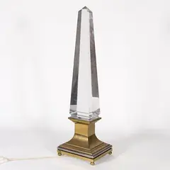 Prod. Maison Jensen by Sandro Petti, Obelisk mod. table lamp in brass, offered Dec 2025