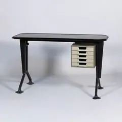 Prod. Olivetti Synthesis by Bbpr Studio, 1963, desk with typing Arco series in plastic material, offered Dec 2025