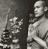 Hans Georg Berger, Banphasa I - Consacrazione di un novizio a Wat Phak Khan, 1996, foto paper bario essiccata a mano
