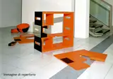 Italo Zuffi, Scomposizione II, 1999, Installazione di sculture in legno e vernice misure variabili a seconda dell'ambiente
