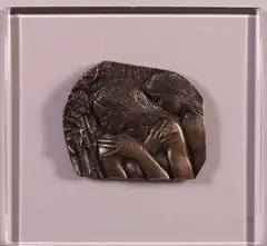 Due fanciulle by Emilio Greco, bassorilievo in bronze on supporto in plexiglass, offered Apr 2021