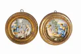 Carmine Gentile, Coppia di coppette in maiolica di Castelli della metà del XVIII secolo In cornici dorate e modanate, [..], Un cacciatore con i suoi cani si abbevera ad una fontana. Poco distante una donna in abiti tradizionali tiene