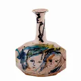 Ernesto Treccani, Bottiglia con figure, Bottiglia in ceramica dipinta rappresentante una figura maschile e una femminile. L'Aquila