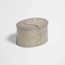 John Prip, Overlap box, 1983-1984, hand-formed pewter
