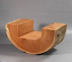 Sedia by Magdalena Jetelová, Scultura in legno, offered Nov 2025