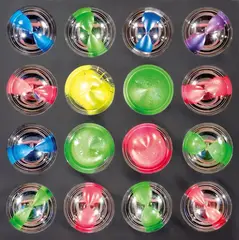 Franco Costalonga, Oggetto cromocinetico, 2002, Plexiglass metallizzato e acrilico