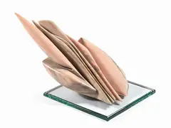 Senza titolo by Pablo Atchugarry, Scultura in marmo, offered May 2023
