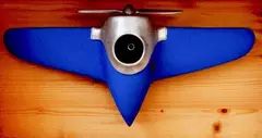 Flyer by Alessandro Reggioli, Modellino di aereo in cassetta di legno, offered Oct 2021