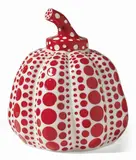 Pumpkin by Yayoi Kusama, Multiplo in resina, offered Jun 2021