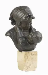 Maternità by Sabatino de Angelis, scultura in bronze, offered Apr 2018
