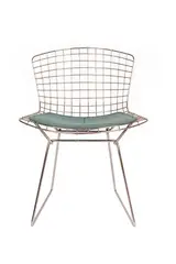 Knoll chair by Harry Bertoia, Produced by Knoll International, offered May 2024