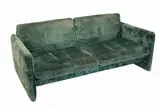 Kazuhide Takahama, Divano con struttura imbottita in velluto verde smeraldato