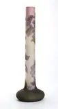 (attribuito a) Émile Gallé, "Hydrangea" glass vase, 1910, of tubular shape with acid-etched decoration of hydrangea motifs. This vase is distinguished by the Gallé signature