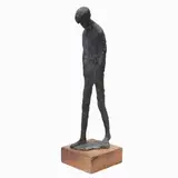 Quinto Martini, Uomo sotto la pioggia (1964), bronze sculpture
