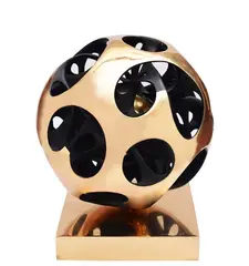 Gianfranco Meggiato, Introsphere with sphere, 2008, Signature and edition on the base. Certificate of authenticity and provenance Gianfranco Meggiato.