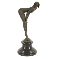 Phoenician Dancer by Dimitri H. Chiparus, bronze, mounted to plinth, offered Jun 2025