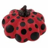 Red Pumpkin Naoshima by Yayoi Kusama, Escultura en resina laqueada sin número de tiraje, offered Jun 2023