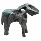 Perro by Emiliano Gironella Parra, Escultura en bronce 3 / 9, offered May 2023