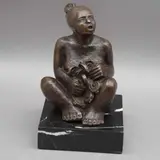 Firmado A. Nava T, EL CANTO, Bronce, patinado en color marrón