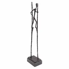 Ascenso by Pablo Serrano, 2020, Escultura en bronce 1 / 15 en base de piedra, offered Apr 2023