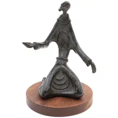 Untitled by Ramiz Barquet, Escultura en bronce en base de madera, offered Dec 2022