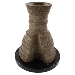 Volcán apagado 5, de la serie Volcanes by Vicente Rojo Almazán, 2000, Escultura en bronce en base de mármol, offered Nov 2021