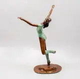 F. Camacho, Bailarina, Escultura en bronce 08 /25