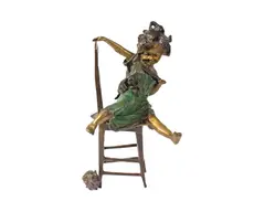 Juan Clara, Untitled, bronze sculpture of girl with kittens