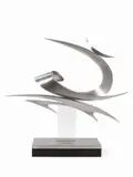 Carmelo Cappello, Fughe ritmiche di luce nello spazio, 1961, Scultura in acciaio