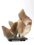 Senza titolo by Alicia Penalba, scultura in bronze dorato on base in metallo, offered Nov 2013