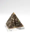 Arnaldo Pomodoro, Piramide, studio
