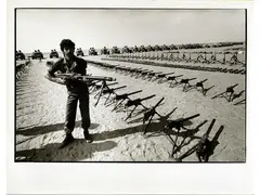 Guerriglieri del Fronte Polisario Sahara Occidentale 1982 by Roberto Koch, Vintage gelatin-silver print, offered Apr 2020