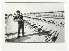 Guerriglieri del Fronte Polisario Sahara Occidentale 1982 by Roberto Koch, vintage gelatin silver print on baryta paper, offered Apr 2020
