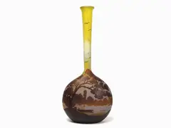 A Soliflore Acid-etched Cameo Vase 1904 ca. by Émile Gallé, 1846, forma a bulbo, offered Oct 2019