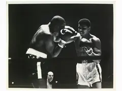 Doug Jones VS Cassius Clay, 1963 by George Silk, 1916, vintage gelatin silver print on baryta paper, offered Jun 2019