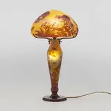 Émile Gallé, Marguerite boudoir lamp, c. 1915, acid-etched and wheel-carved cameo glass, bronze