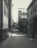 Selden I. Davis, Birds in Alley, c. 1940s, gelatin silver print