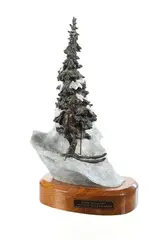 For your consideration is a beautifully crafted, painted by Don Toney, bronze sculpture done by renowned artist, Don Toney, in 1995. This is a limited, offered Sep 2025