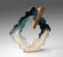 Colin Reid, Diamond Form w/Gold Luster, Glass Sculpture
