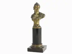 Eugen Bőrmel, Ritratto femminile, 1858, gilded bronze bust