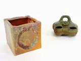Galileo Chini, Lot, 1873, un cachepot quadrato in ceramica smaltata a lustro