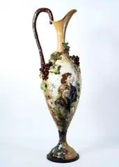 Anfora by Luigi Gioli, in ceramica dipinta con ritratti di contadine, offered Jan 2021