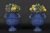 Giovanni della Robbia, Untitled, COPPIA DI VASI DECORATIVI CON COPERCHIO