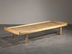 Daybed Modello 710 by Alvar Aalto, offered Sep 2021
