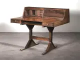 Gianfranco Frattini, Scrivania Modello 530